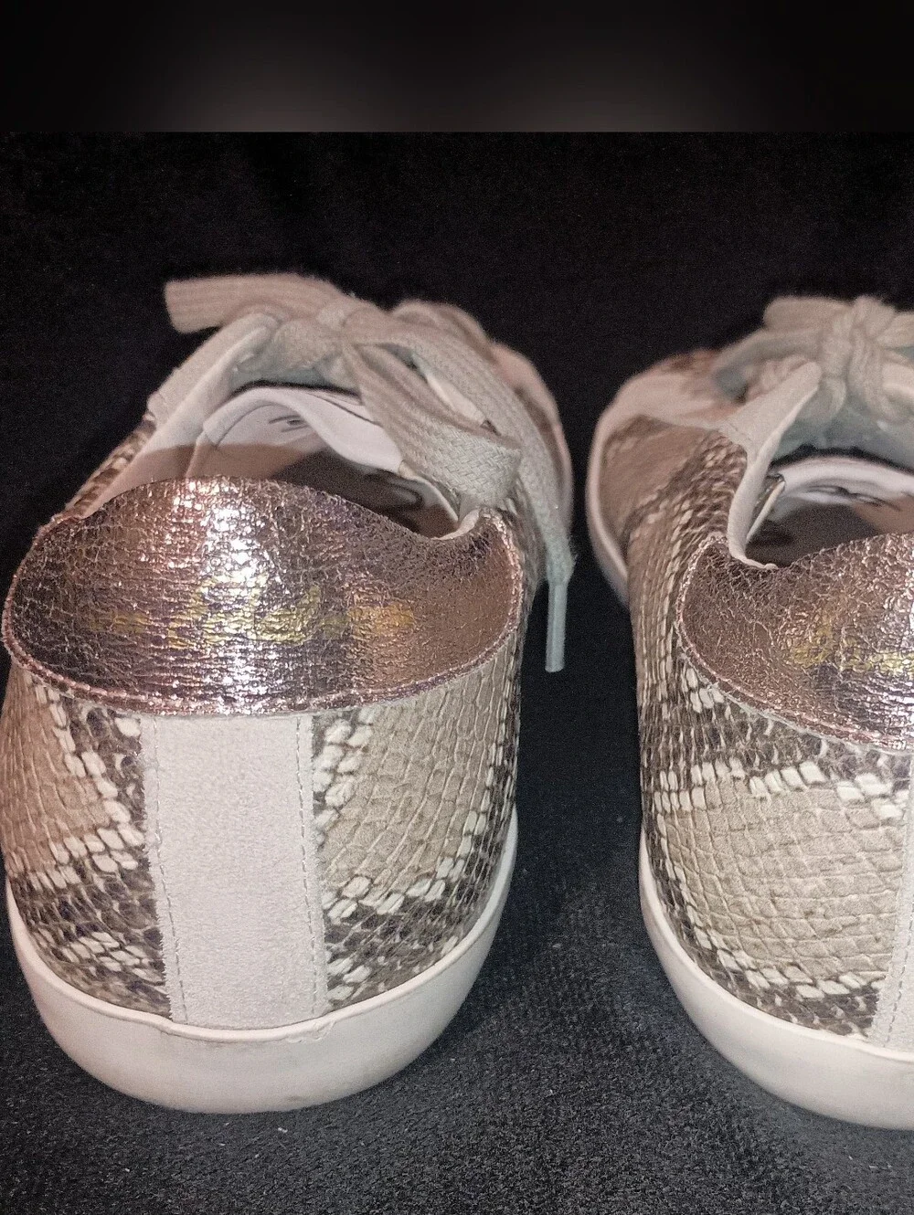 NWB Sam Edelman ETHYL Grey/Cream Snakeskin Embossed Sneakers Women's Size 7M NE